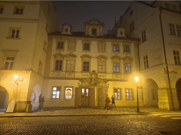 POTULKY Pražským hradom 03