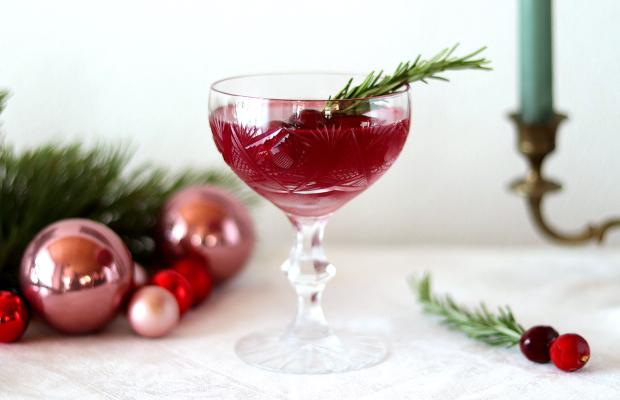 Poinsettia koktail so šampanským a brusnicami, SirKikina