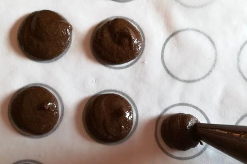 Overený recept na čokoládové makrónky - recept postup 11