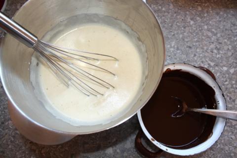 Čokoládovo - čerešňová tortička s tvarohom - recept postup 1