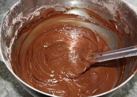 Čokoládovo - višňový koláčik - recept postup 2