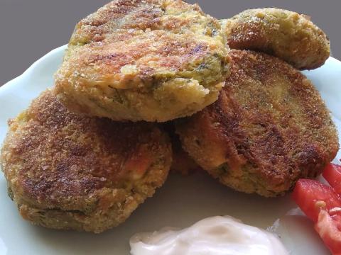 Cuketové fašírky s fetou - recept postup 1