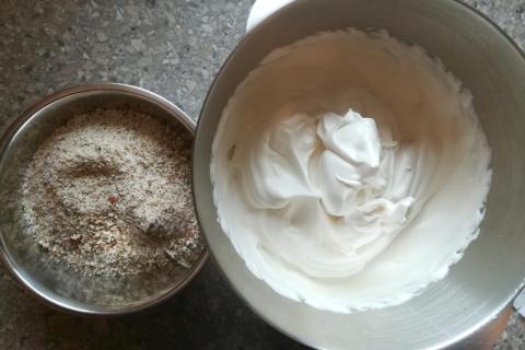Mandľová torta v štýle Ikea - recept postup 3