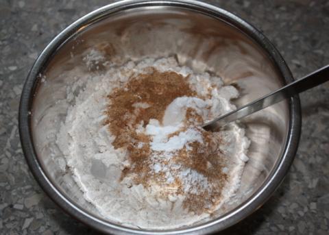 Jablkovo orechový koláč - recept postup 2