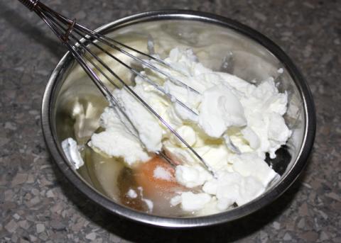 Jablkový koláč s tvarohom - recept postup 6
