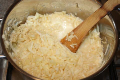 Nepečený jablkový koláč s piškótami - recept postup 3