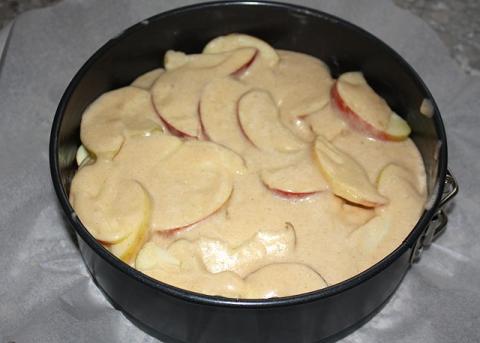Jablkový koláč s orechami - recept postup 5