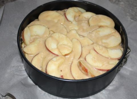 Jablkový koláč s orechami - recept postup 8