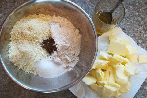 Kakaovo - orechové rožteky s medom - recept postup 1