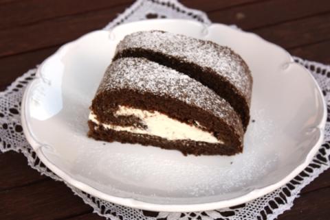 Karobová roláda so smotanovým krémom - recept postup 6