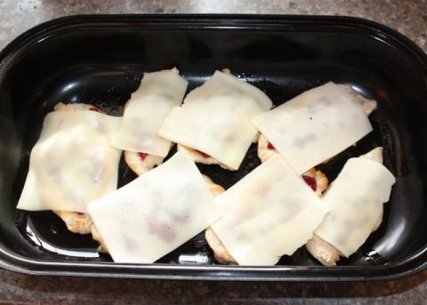 Zapekané kuracie prsia s brusnicovou omáčkou - recept postup 2