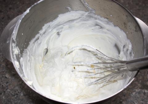 Fantastické višňovo-makové rezy - recept postup 9