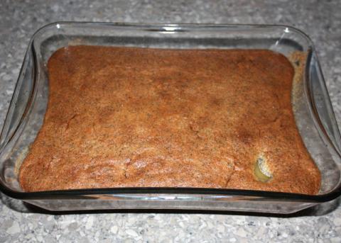 Šťavnatý makovo slivkový koláčik - recept postup 5