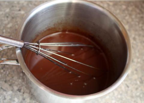 Prevrátený jablkový koláč - recept postup 8