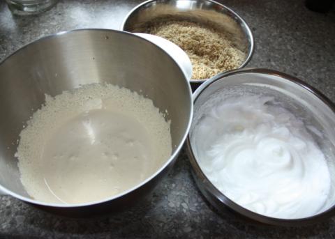 Orechová roláda - recept postup 1