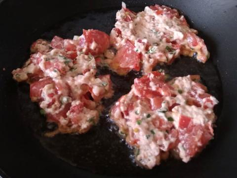 Paradajkové placky - recept postup 3