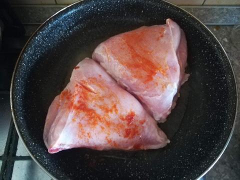 Pečené morčacie prsia s medom, cesnakom a horčicou - recept postup 1