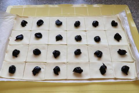 Plnené taštičky z lístkové cesta - recept postup 3