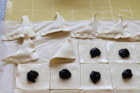 Plnené taštičky z lístkové cesta - recept postup 5