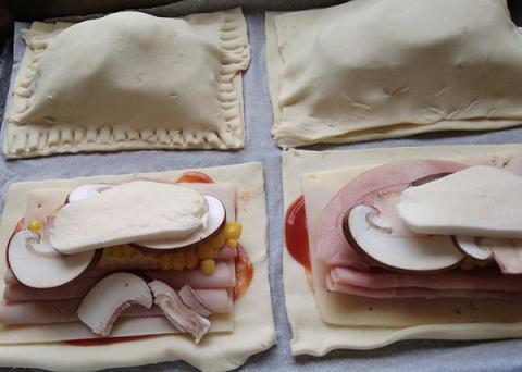 Pizzové taštičky - recept postup 1