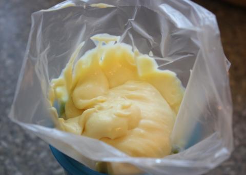Ríbezľový pohár s pudingovým krémom - recept postup 8