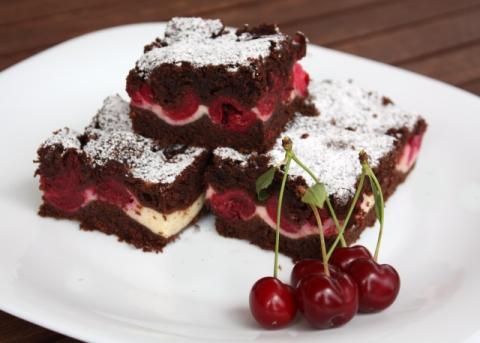 Cheesecake brownies s višňami - recept postup 9