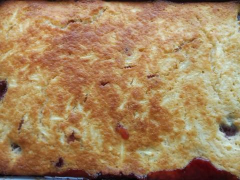 Obrátený slivkový koláč v hrnčekovej verzii - recept postup 2
