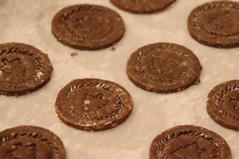 Pečiatkové sušienky kakaové - recept postup 3