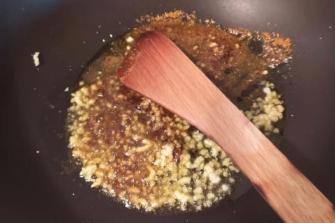 Karí s karfiolom a cícerom - recept postup 1