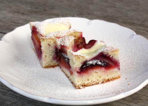 Slivkový koláč s tvarohom - recept postup 8