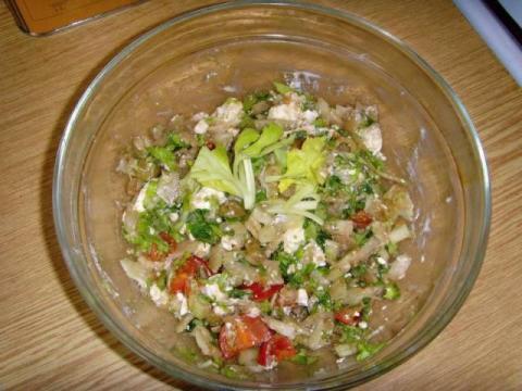 Šalát zo stopkového zeleru - recept postup 7