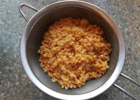 Fašírky z červenej šošovice pečené na plechu - recept postup 1