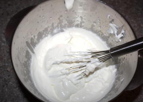 Fantastický ovocno - smotanový zákusok - recept postup 5