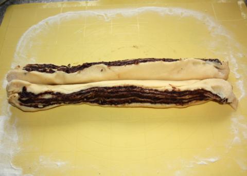 Fantastický twister čokoládový koláč - recept postup 10
