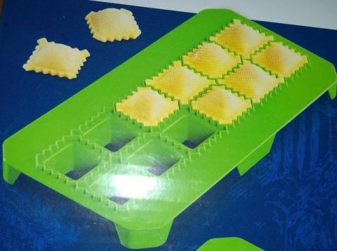 Ravioly plnené medvedím cesnakom a ricottou - recept postup 3