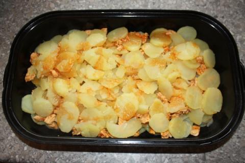 Zapekané zemiaky s mäsom - recept postup 4