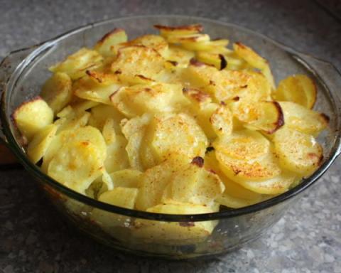 Zapekané zemiaky s brokolicou - recept postup 4