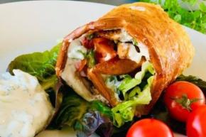 Tvarohovo-vajíčková roláda s gyrosom, recept, M.á.r.i.a