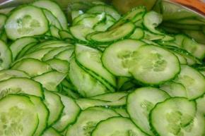 Dánsko: Marinovaný uhorkový šalát (agurkesalat), recept, Medzinárodná kuchyňa