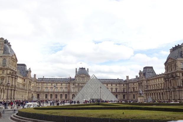 Kamila Skorá jar v Paríži