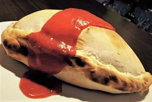 Plnená pizza Calzone - recept
