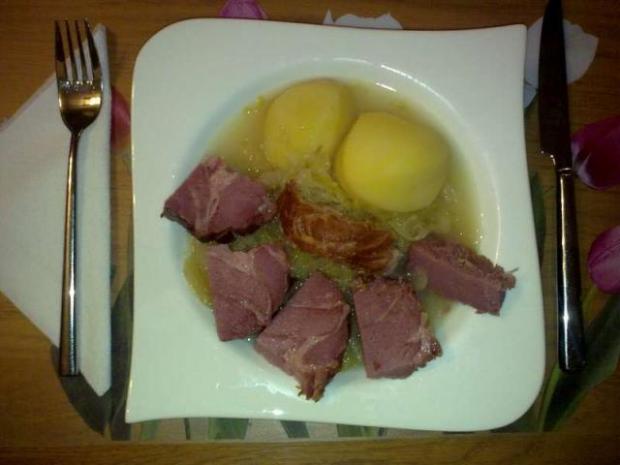 Kapusta s údeným a zemiakmi - recept