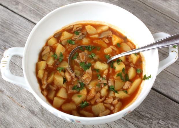 Guláš s hlivou ustricovou - recept postup 9