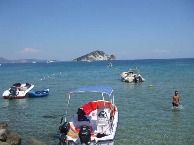 Korytnačí ostrov v Agios Sostis , Obrázky ku článkom, georgina, 1