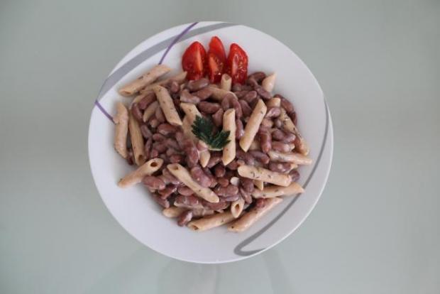 Celozrnné semolinové penne s červenou fazuľou v smotanovej omáčke - recept