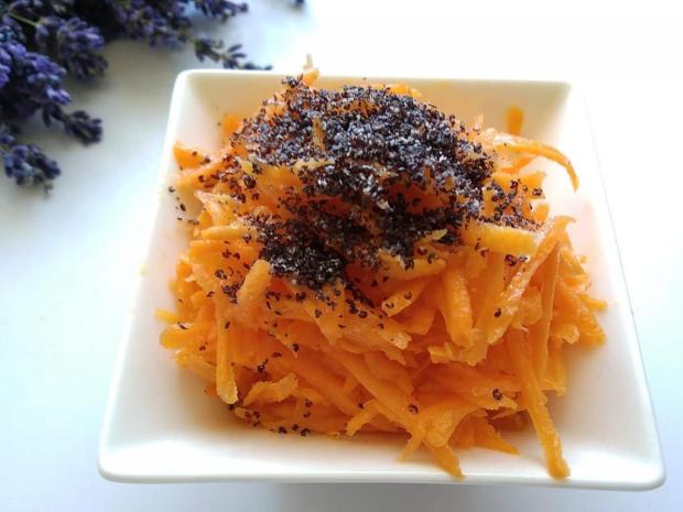 Mrkvový šalát s makom - recept