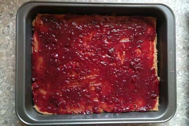 Smotanovo čokoládový zákusok s ríbezľami - recept postup 1