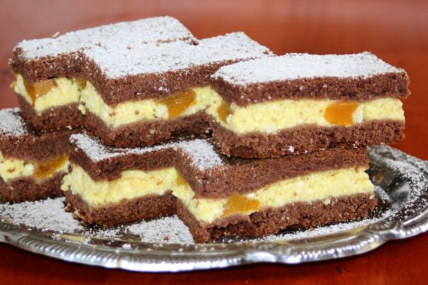 Krehký tvarohový koláč s broskyňami - recept