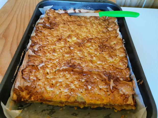 Strúhaný jablkový koláč s bielkovou penou , recept, 12 Strúhaný jablkový koláč s bielkovou penou , Koláče, recept, Oľga Birošová, 12