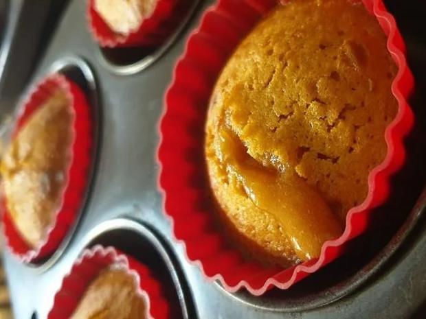 Karamelový lava cake, Zákusky, recept, balalajka
